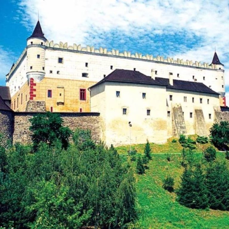 Slovakia by train, Zvolen castle