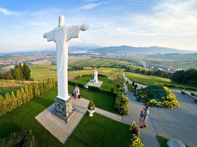 Pilgrimage Heritages of Slovakia, Rio de Klin the Jesus Statue
